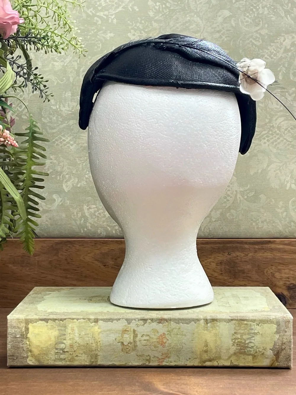 Vintage 1950s The Fashion Black Pleated Half Hat Turban Feather Fascinator